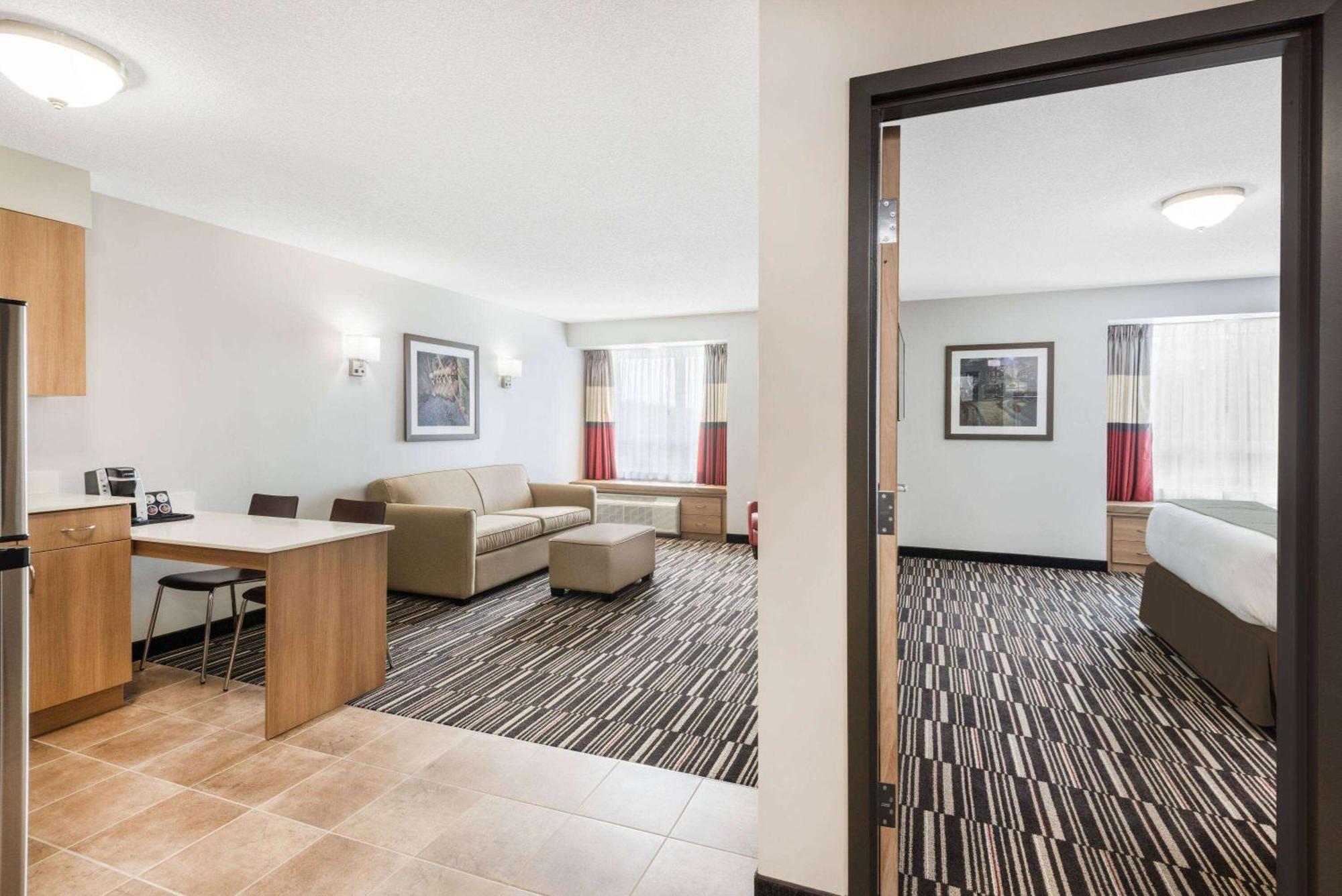Microtel Inn & Suites By Wyndham סודברי מראה חיצוני תמונה