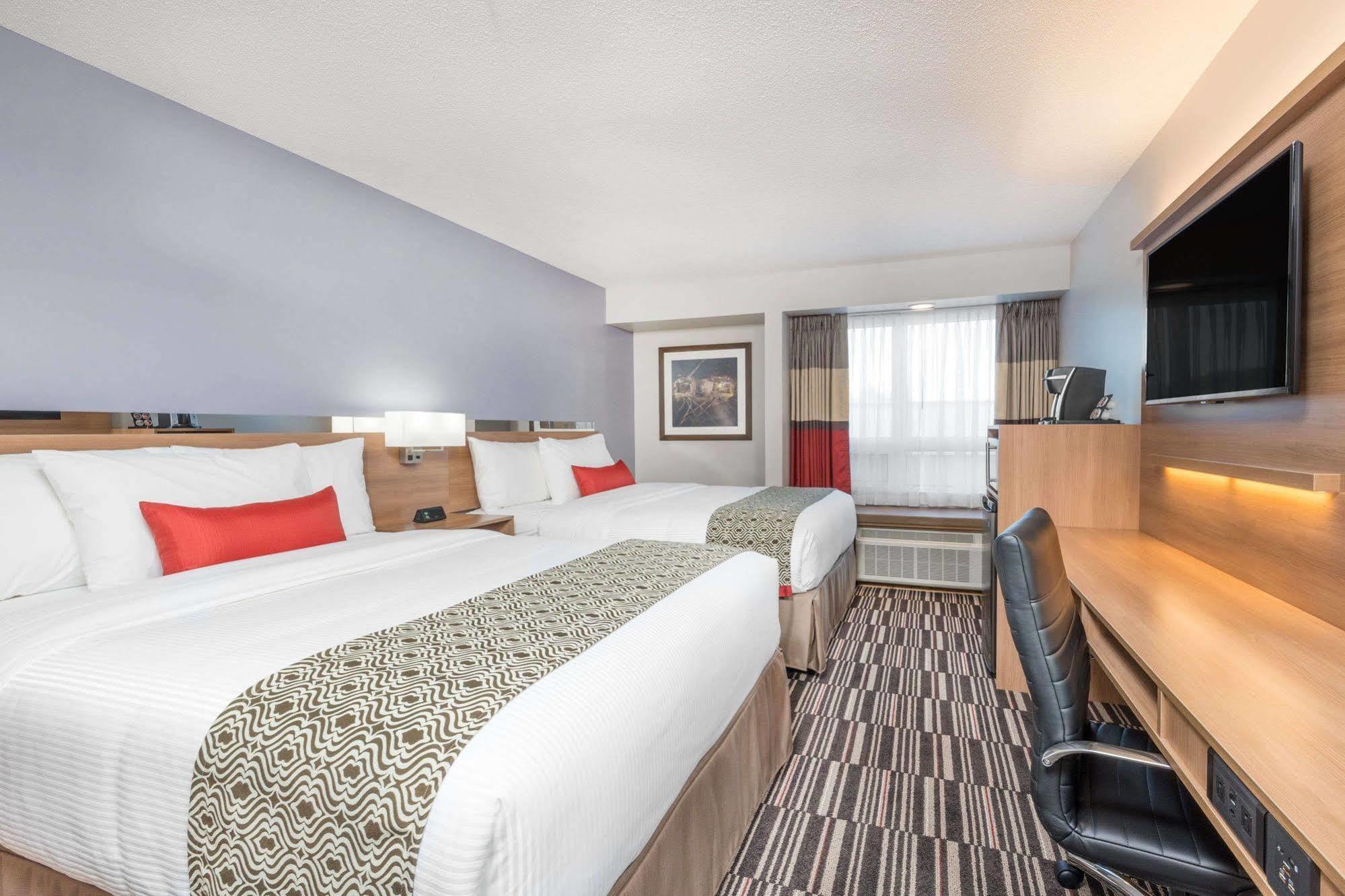 Microtel Inn & Suites By Wyndham סודברי מראה חיצוני תמונה