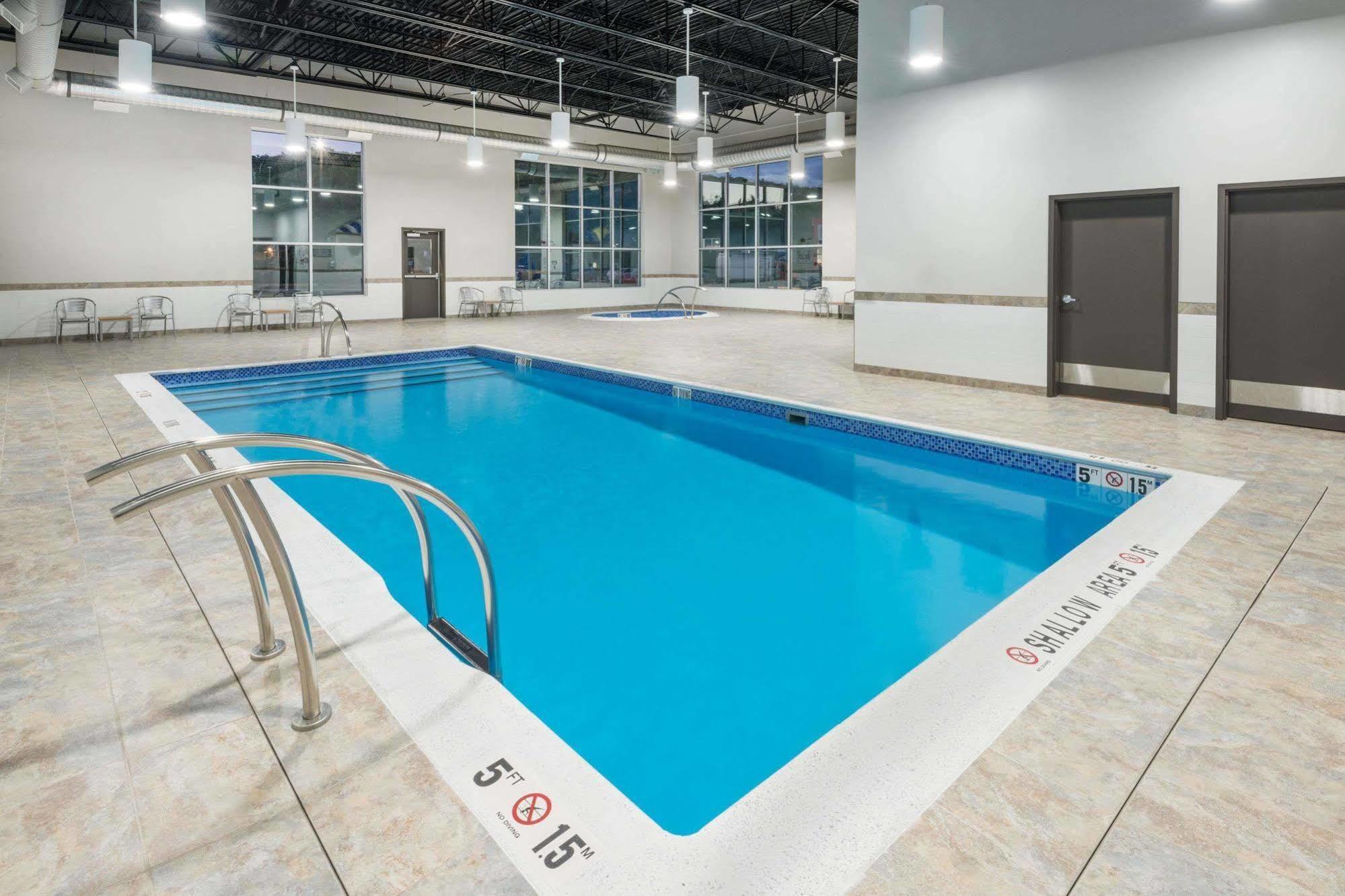 Microtel Inn & Suites By Wyndham סודברי מראה חיצוני תמונה